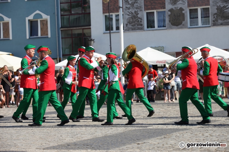 30/38 Pokaz musztry paradnej w wykonaniu Gorzowskiej Orkiestry Dętej