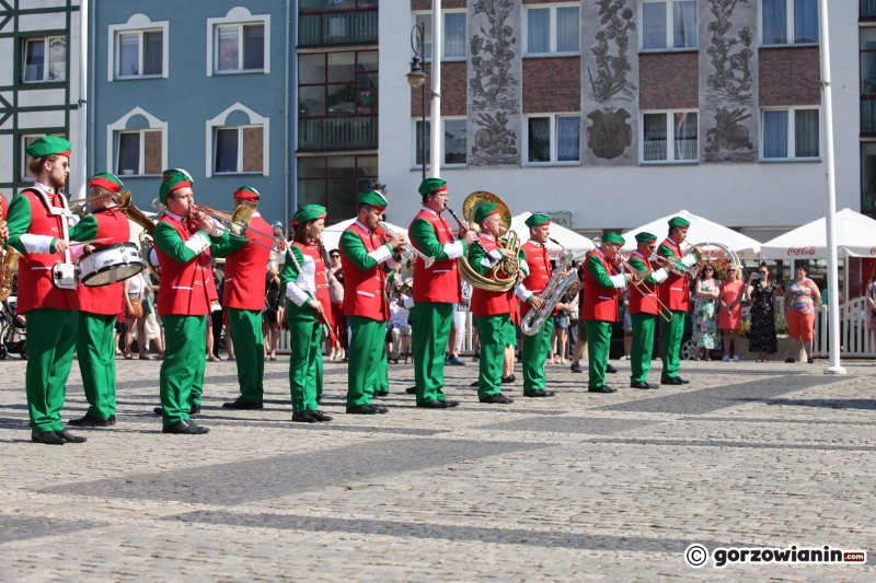 34/38 Pokaz musztry paradnej w wykonaniu Gorzowskiej Orkiestry Dętej
