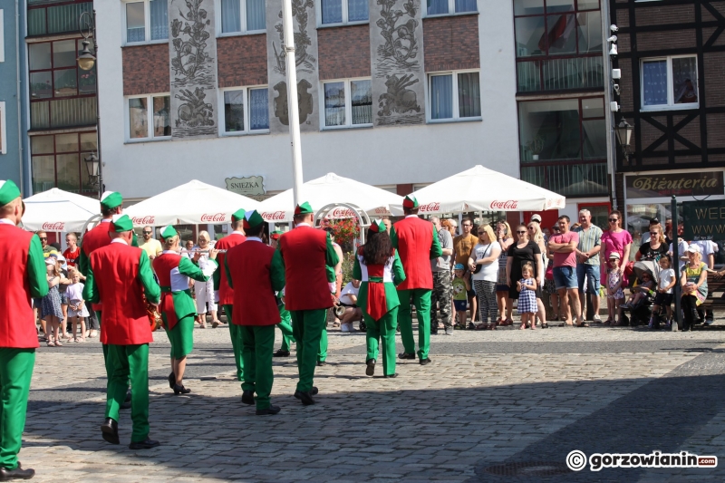 38/38 Pokaz musztry paradnej w wykonaniu Gorzowskiej Orkiestry Dętej