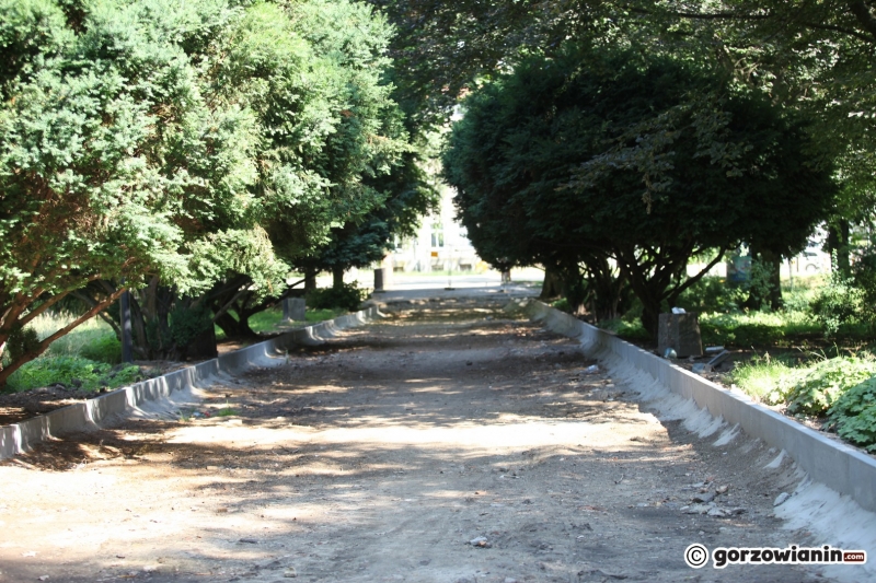 16/33 Tak wygląda obecnie park Róż
