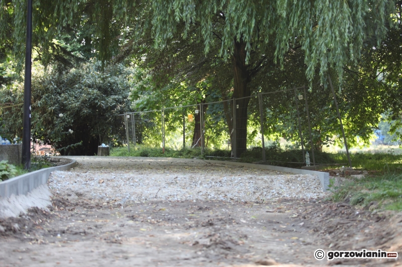 30/33 Tak wygląda obecnie park Róż