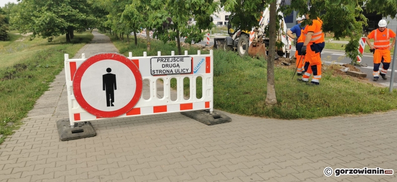 15/17 Ruszył remont ul. Kombatantów