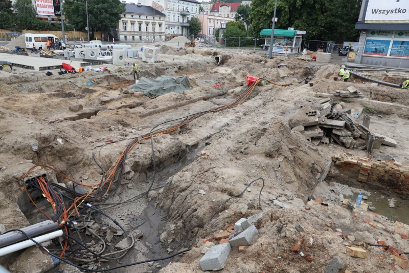 11/33 Postęp prac przy ul. Chrobrego i Mieszka I - lipiec 2021