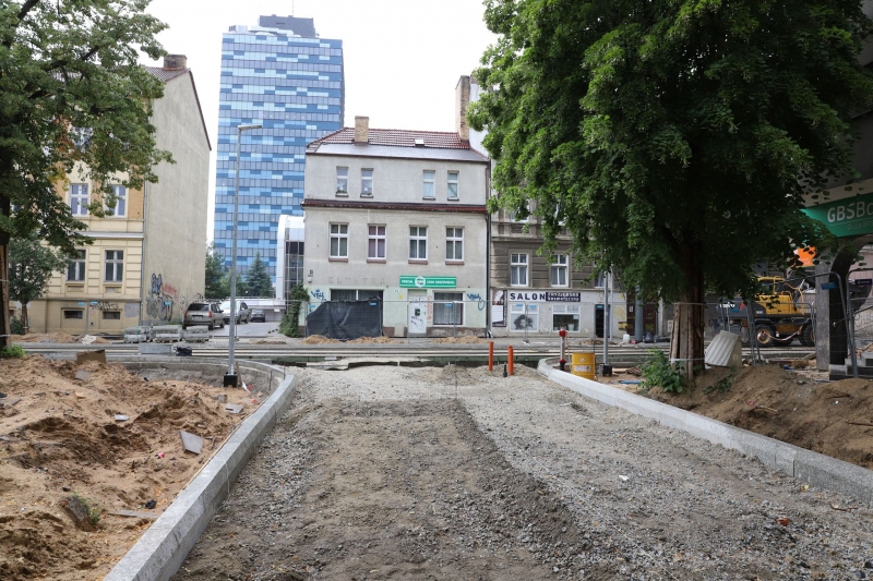 29/33 Postęp prac przy ul. Chrobrego i Mieszka I - lipiec 2021