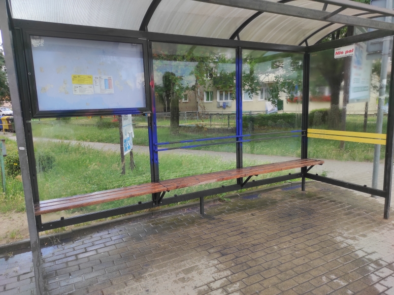 17/18 Czyszczenie pobazgranych przystanków w Gorzowie