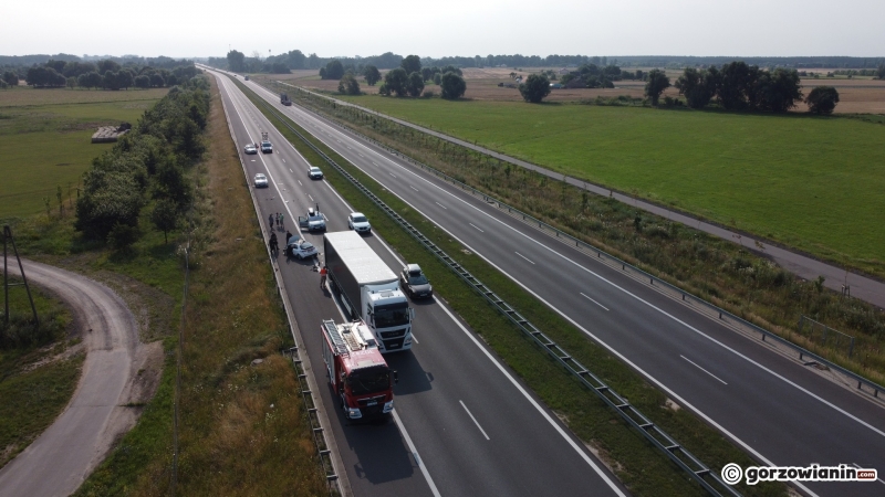 4/10 Zderzenie hondy, forda i ciężarówki na S3