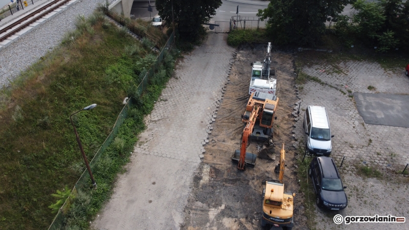 13/15 Ruszyła budowa nowego odcinka ul. Spichrzowej