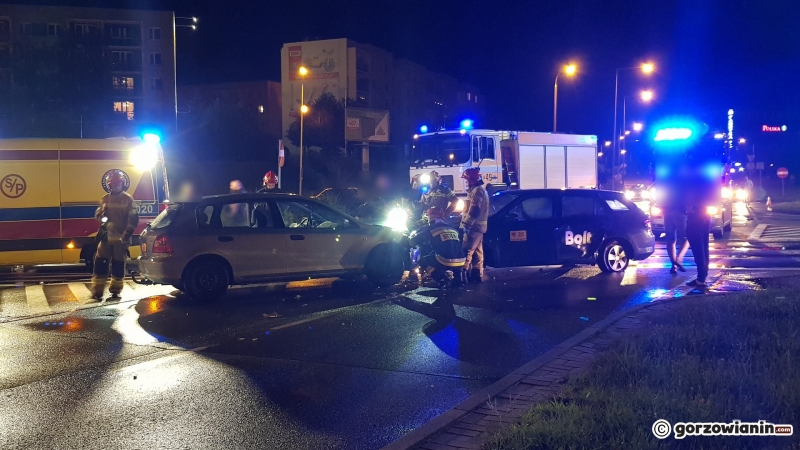 5/6 Zderzenie hondy i skody na rondzie Górczyńskim