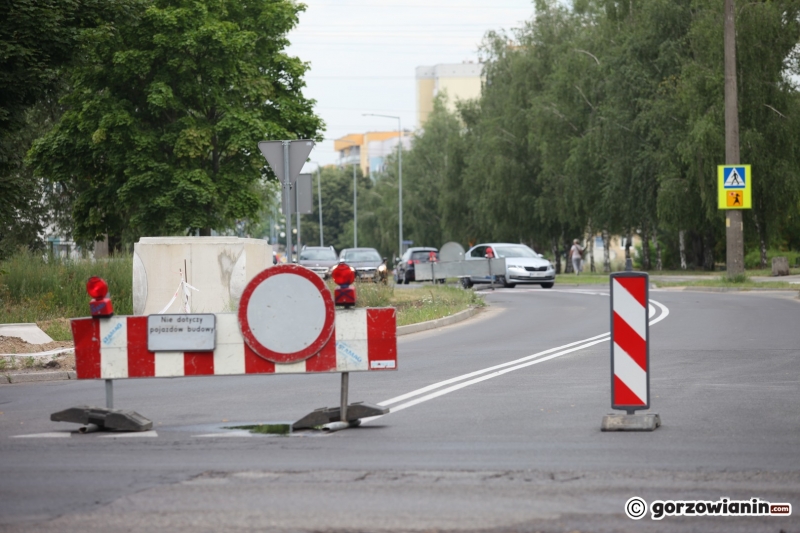 3/17 Minirondo na Walczaka i zamknięty wjazd w ul. Szarych Szeregów