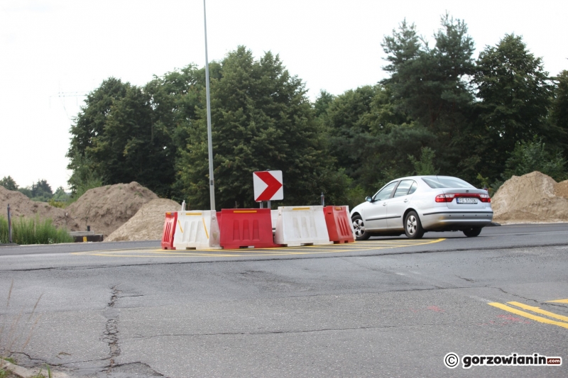 4/17 Minirondo na Walczaka i zamknięty wjazd w ul. Szarych Szeregów