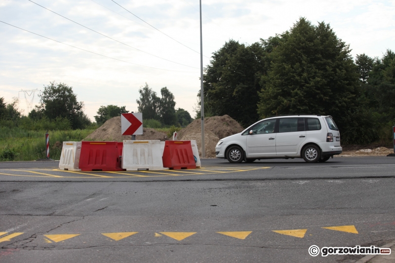 8/17 Minirondo na Walczaka i zamknięty wjazd w ul. Szarych Szeregów