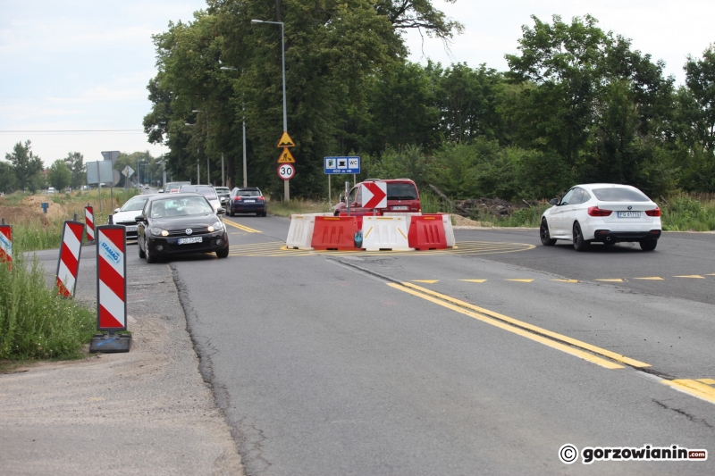 13/17 Minirondo na Walczaka i zamknięty wjazd w ul. Szarych Szeregów