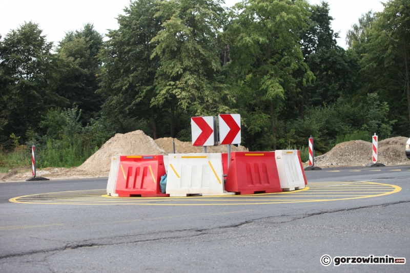 15/17 Minirondo na Walczaka i zamknięty wjazd w ul. Szarych Szeregów