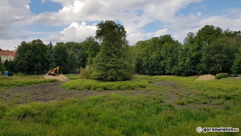 10/19 Stan prac w parku Róż