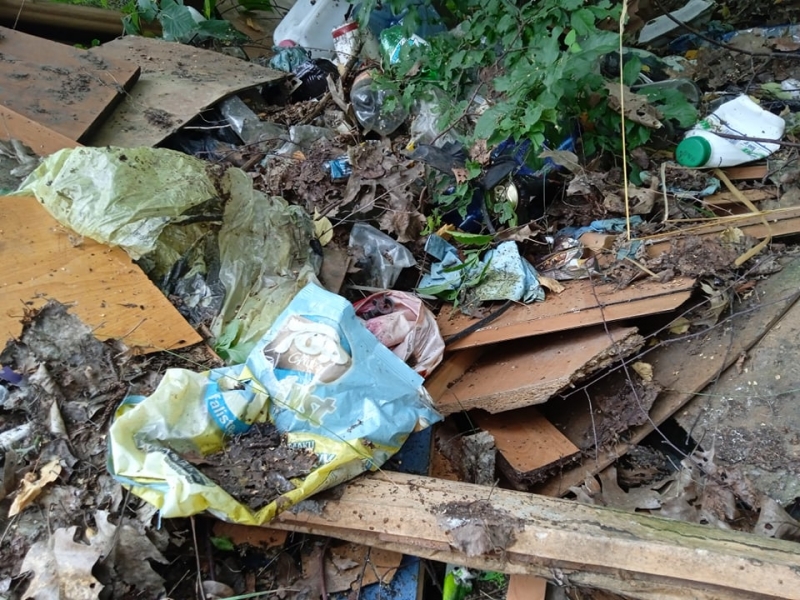 10/11 Śmieci z Gorzowskich Muraw zostały uprzątnięte