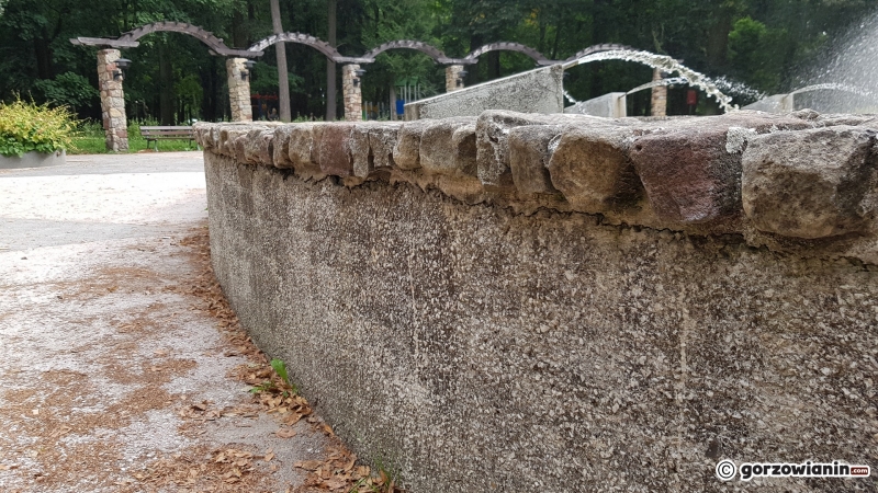 11/12 Fontanna w parku Kopernika