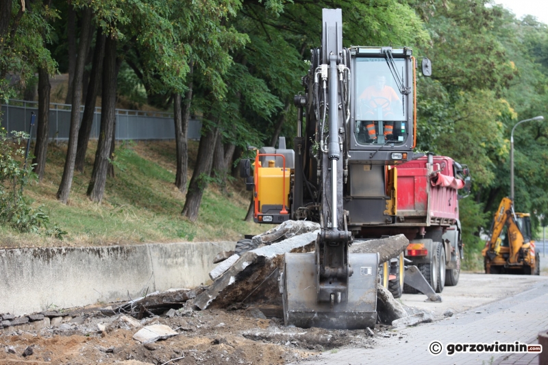 15/17 Ruszył remont ul. Okólnej