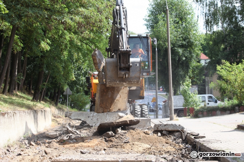 17/17 Ruszył remont ul. Okólnej