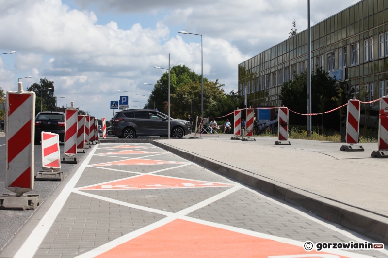 4/8 Parking kiss&ride przy szpitalu jest już gotowy
