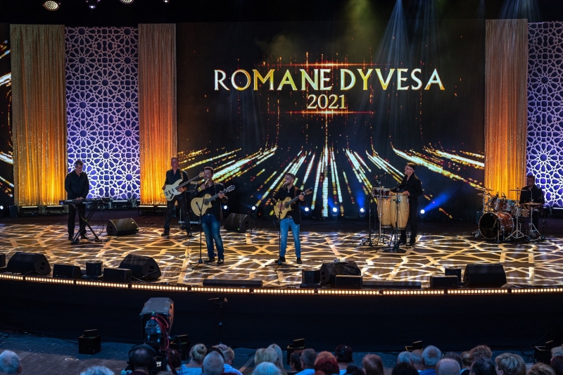 8/30 Romane Dyvesa 2021