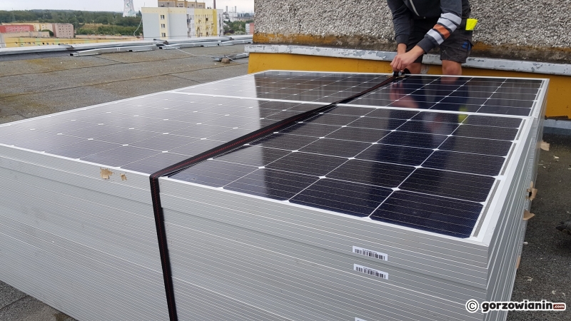 6/9 Montaż instalacji fotowoltaicznej na dachach bloków