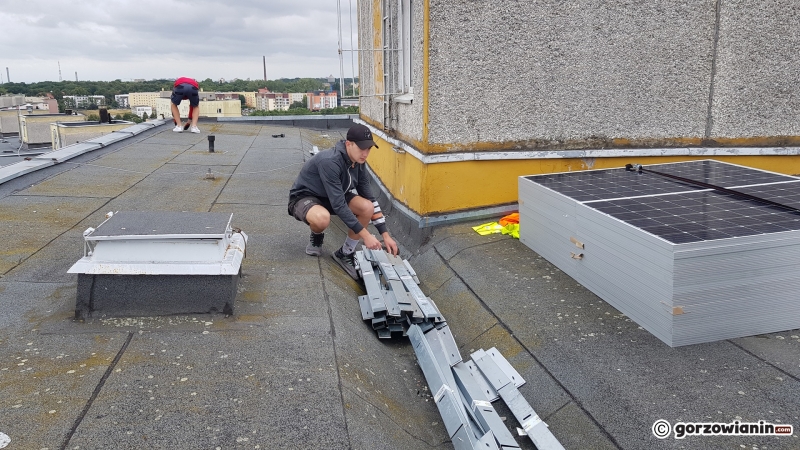 7/9 Montaż instalacji fotowoltaicznej na dachach bloków