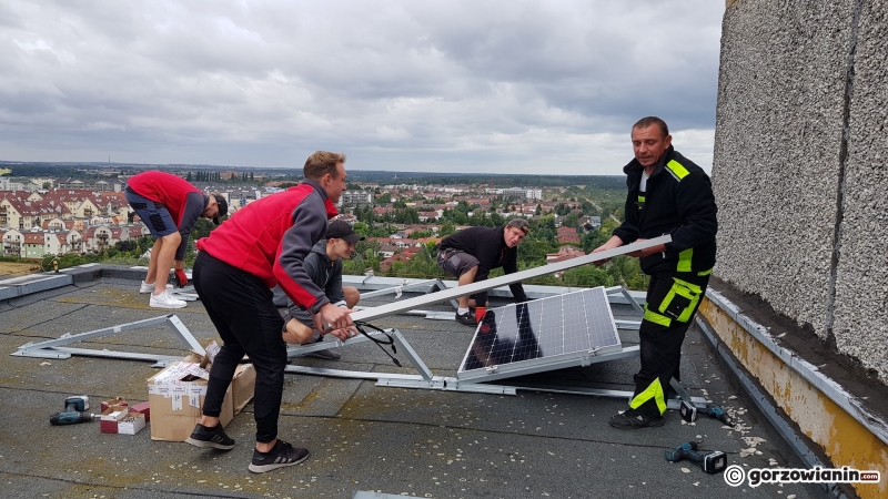 9/9 Montaż instalacji fotowoltaicznej na dachach bloków