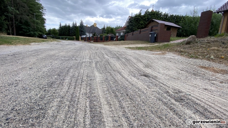 13/14 Ulica Szmaragdowa w fatalnym stanie technicznym