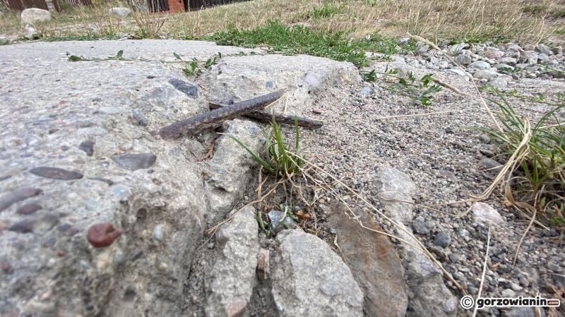 14/14 Ulica Szmaragdowa w fatalnym stanie technicznym