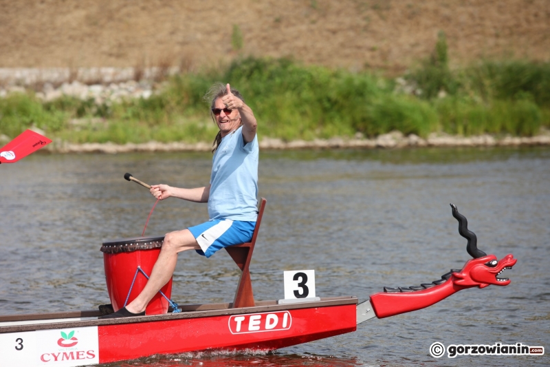3/23 Wyścigi smoczych łodzi na rzece Warcie
