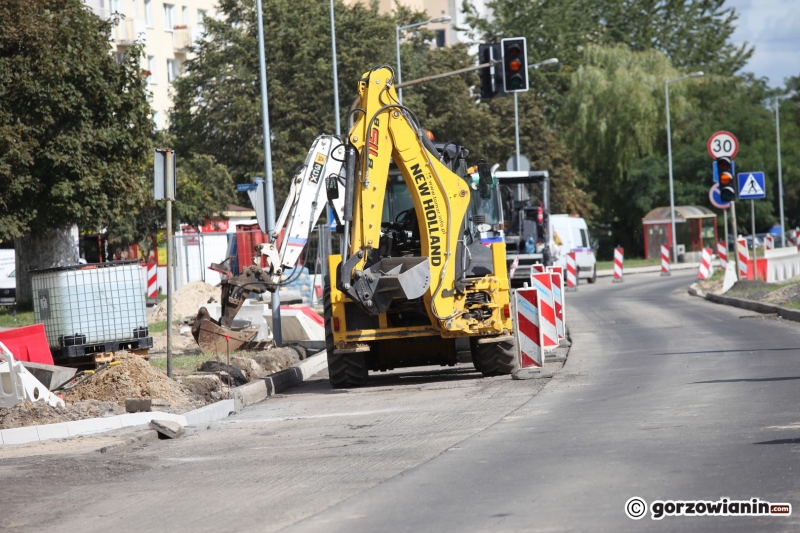 16/16 Trwa remont ul. Kombatantów