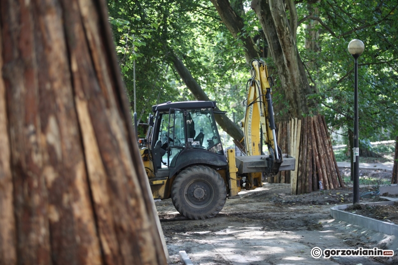 14/26 Rewitalizacja parku Róż - wrzesień 2021