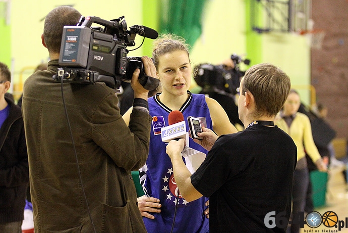 42/43 Inea AZS Poznań - KSSSE AZS PWSZ Gorzów 69:79