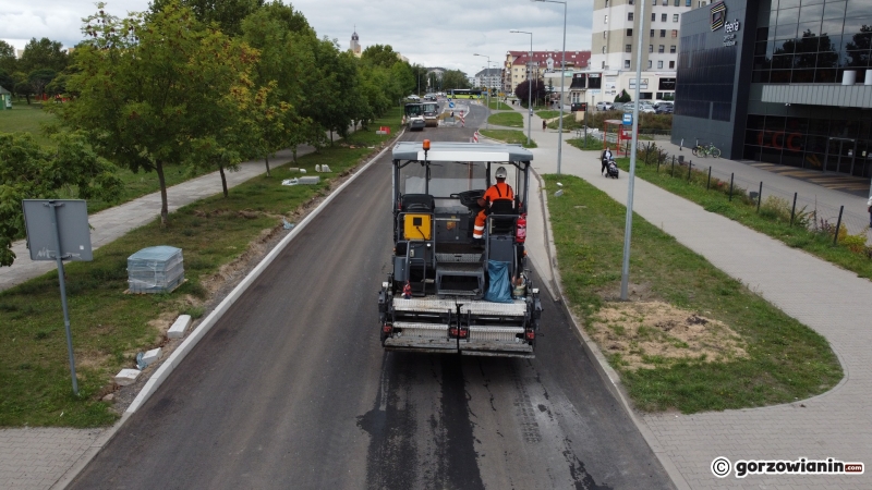 17/17 Ostatnie prace przy remoncie ul. Kombatantów