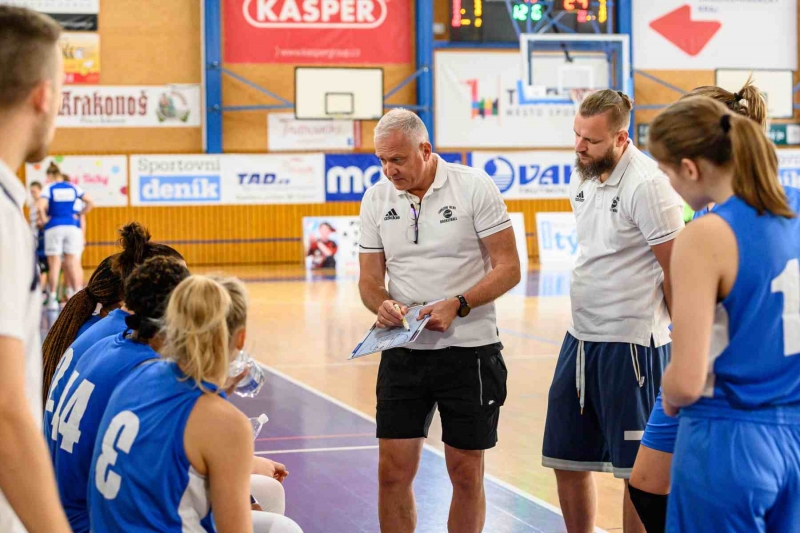 9/19 Akademiczki po pierwszym turnieju przed nowym sezonem