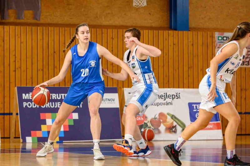 10/19 Akademiczki po pierwszym turnieju przed nowym sezonem