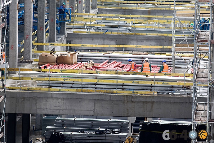 6/11 Nova Park - budowa