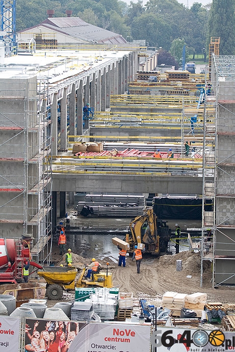 8/11 Nova Park - budowa