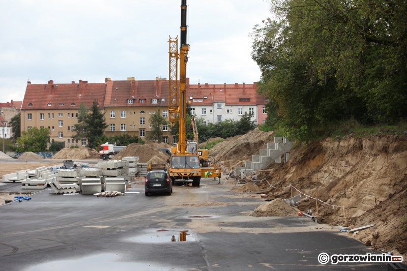 9/9 Budowa trybun na stadionie lekkoatletycznym