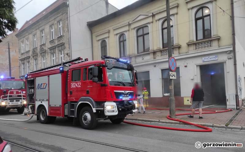 2/3 Pożar mieszkania w kamienicy przy ul. Sikorskiego