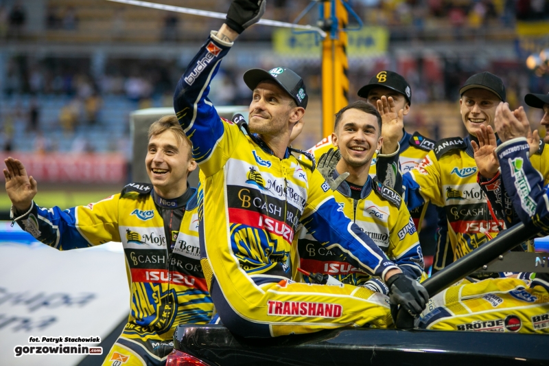 19/41 Stal z brązowym medalem DMP!