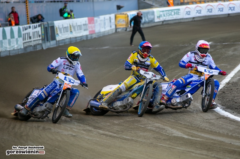 30/41 Stal z brązowym medalem DMP!