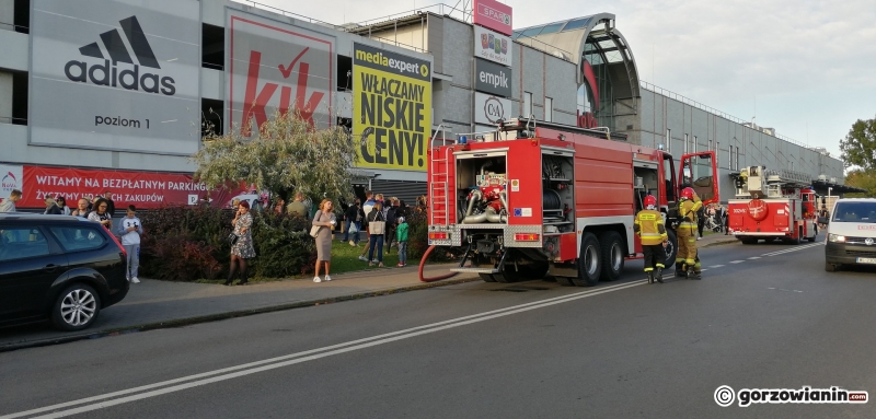 11/11 Pożar forda na parkingu Nova Park