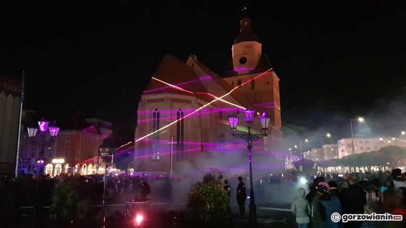 15/21 Video mapping i laser show na Starym Rynku