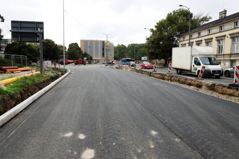 4/12 Część skrzyżowania Chrobrego-Jagiełły prawie gotowa