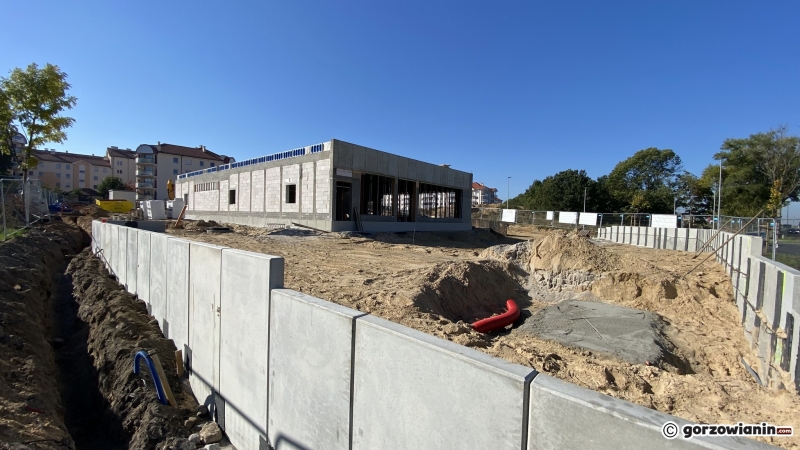 5/17 Budowa nowej drogi i McDonalda na os. Europejskim