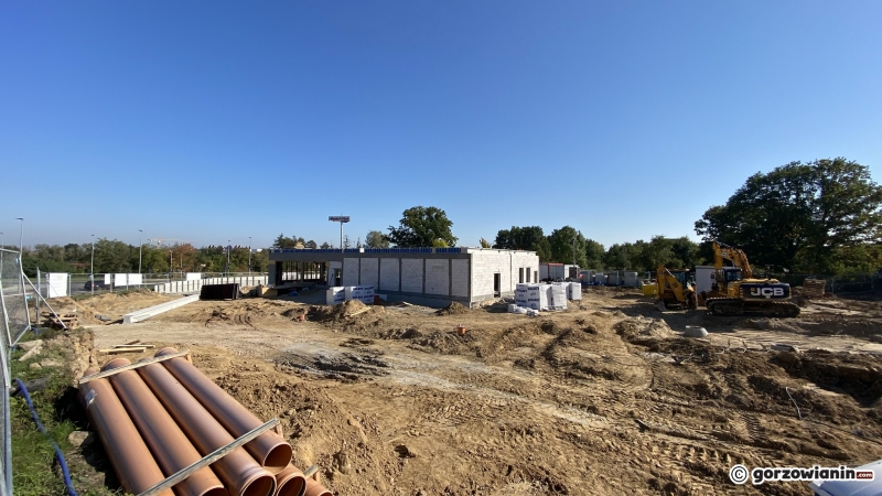 10/17 Budowa nowej drogi i McDonalda na os. Europejskim