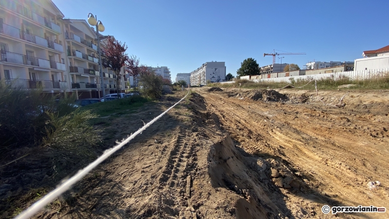 14/17 Budowa nowej drogi i McDonalda na os. Europejskim