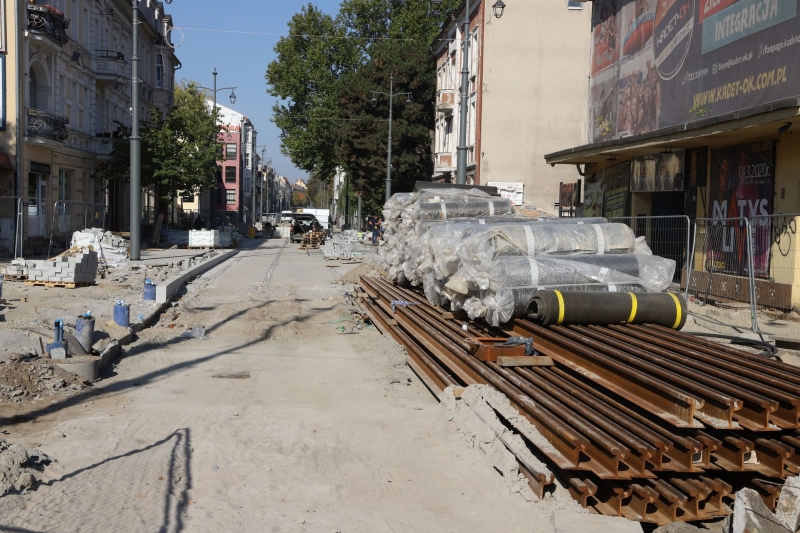 15/36 Postęp prac przy ul. Chrobrego i Mieszka I - październik 2021