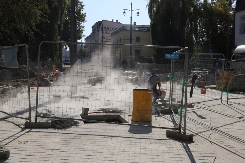 16/36 Postęp prac przy ul. Chrobrego i Mieszka I - październik 2021